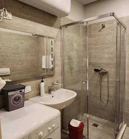 Aries Apartment *